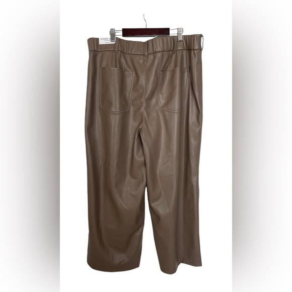 NWOT Chico’s Faux Leather Wide Leg Cropped Pants Tan Fall Fashion Size 3 (16) - Picture 9 of 11